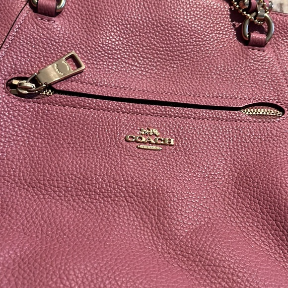 COACH pink purse with dust bag ! Used once and in awesome condition - Picture 3 of 10